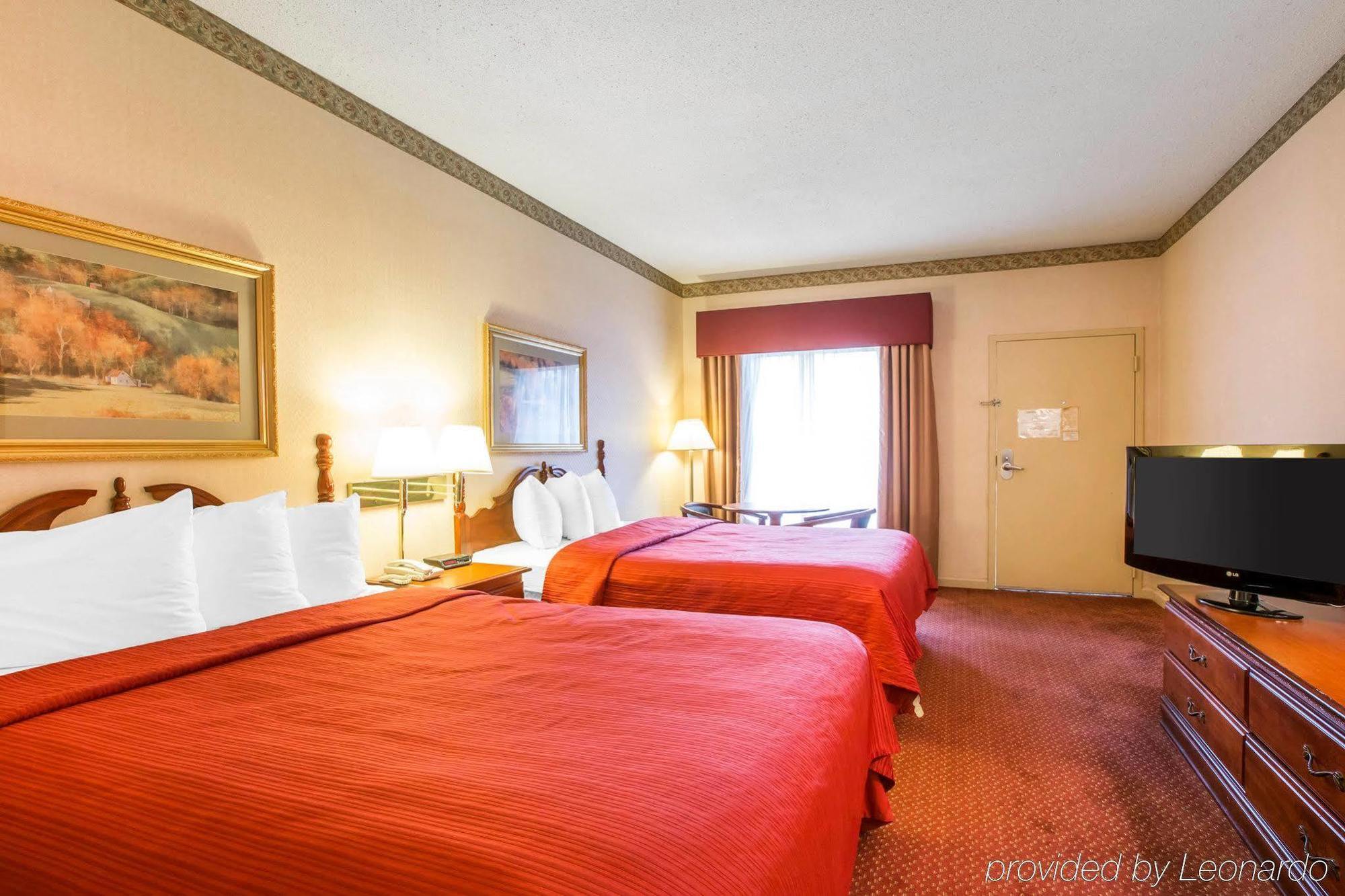 Quality Inn Near Six Flags Douglasville Bagian luar foto